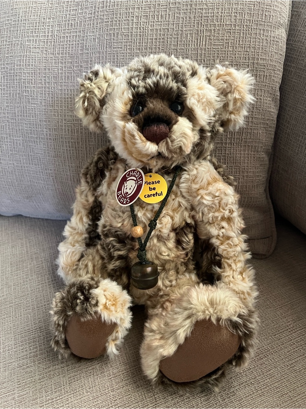 Charlie Bears Squidge Collectible Bear 14”  Filly Jointed. CB614881.